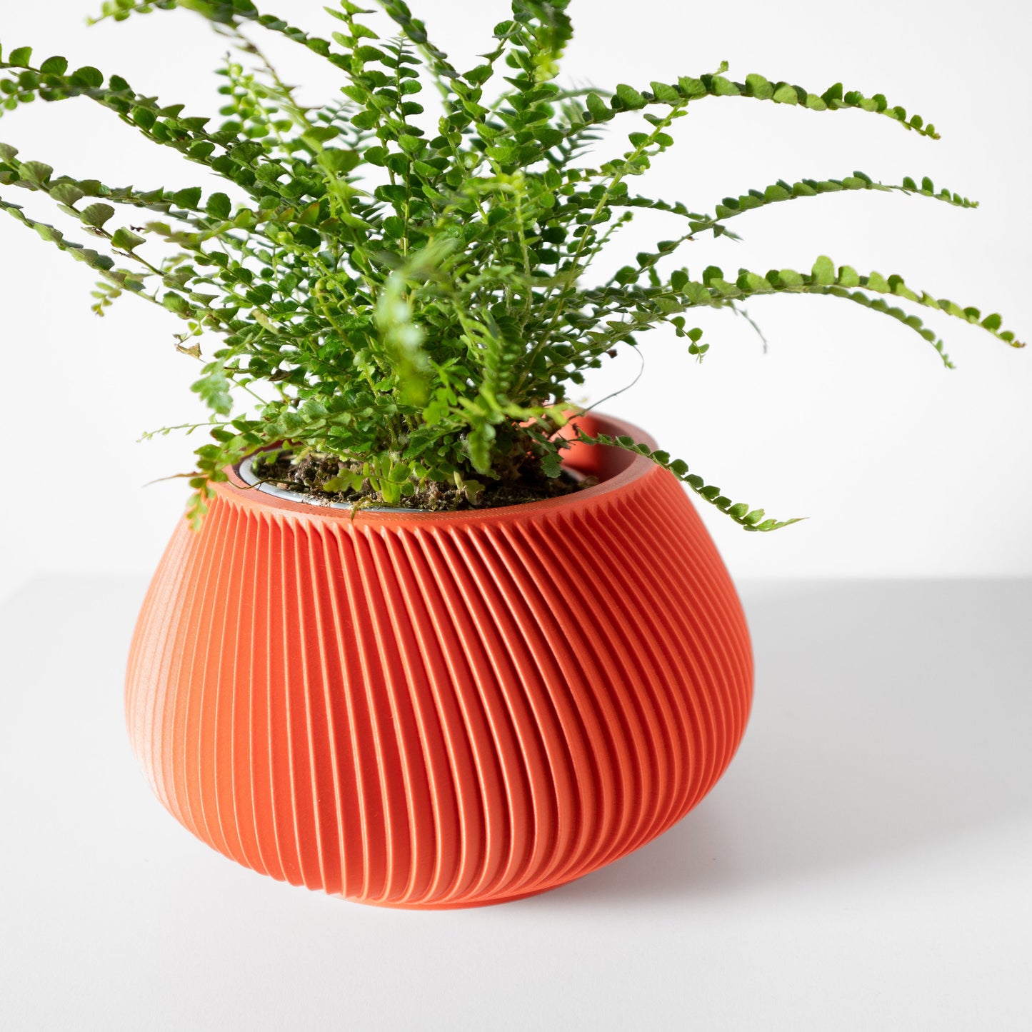 Moderner Blumentopf mit Drainage "Ivad"| Exklusiv 3D gedruckter Topf für Blumen & Pflanzen